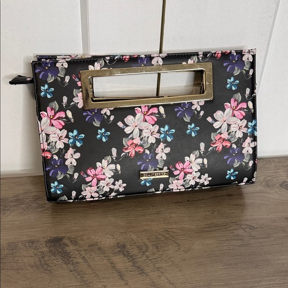 Call It Spring Handbags - Floral Black Clutch Bag - Call it Spring - excellent condition